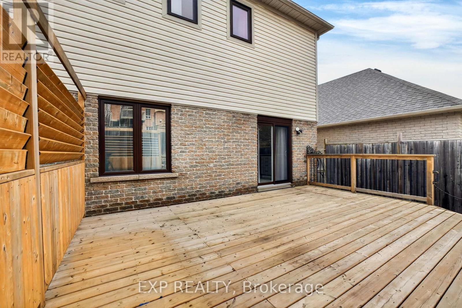 808 Greystone Court E, Oshawa, Ontario  L1K 2V1 - Photo 47 - E13002742