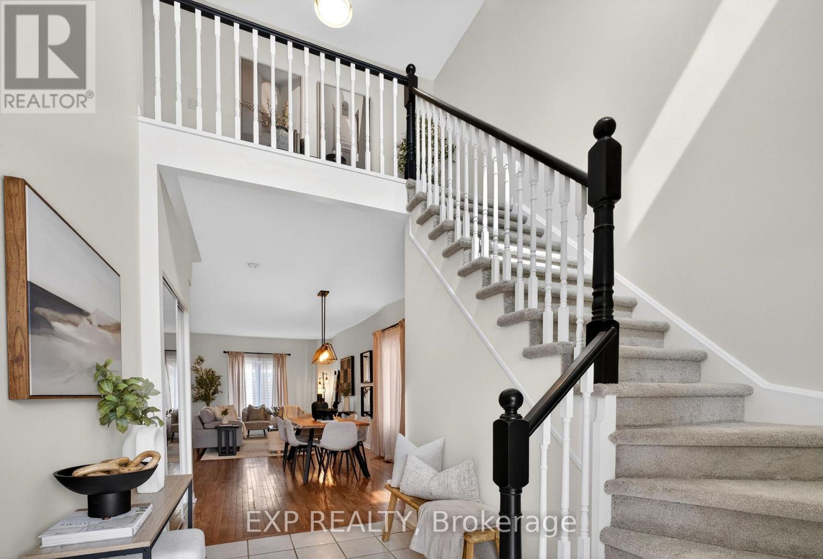 808 Greystone Court E, Oshawa, Ontario  L1K 2V1 - Photo 6 - E13002742