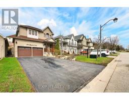 808 GREYSTONE COURT E, Oshawa, Ontario