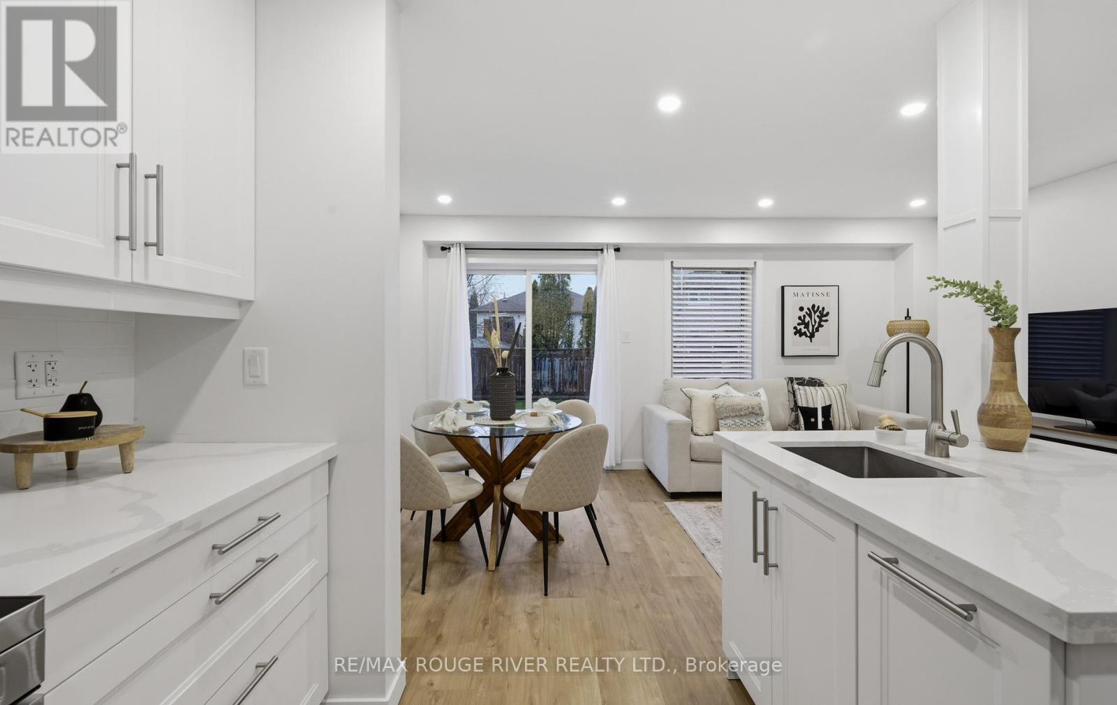 5 Somerscales Drive, Clarington, Ontario  L1C 5B6 - Photo 12 - E13002790