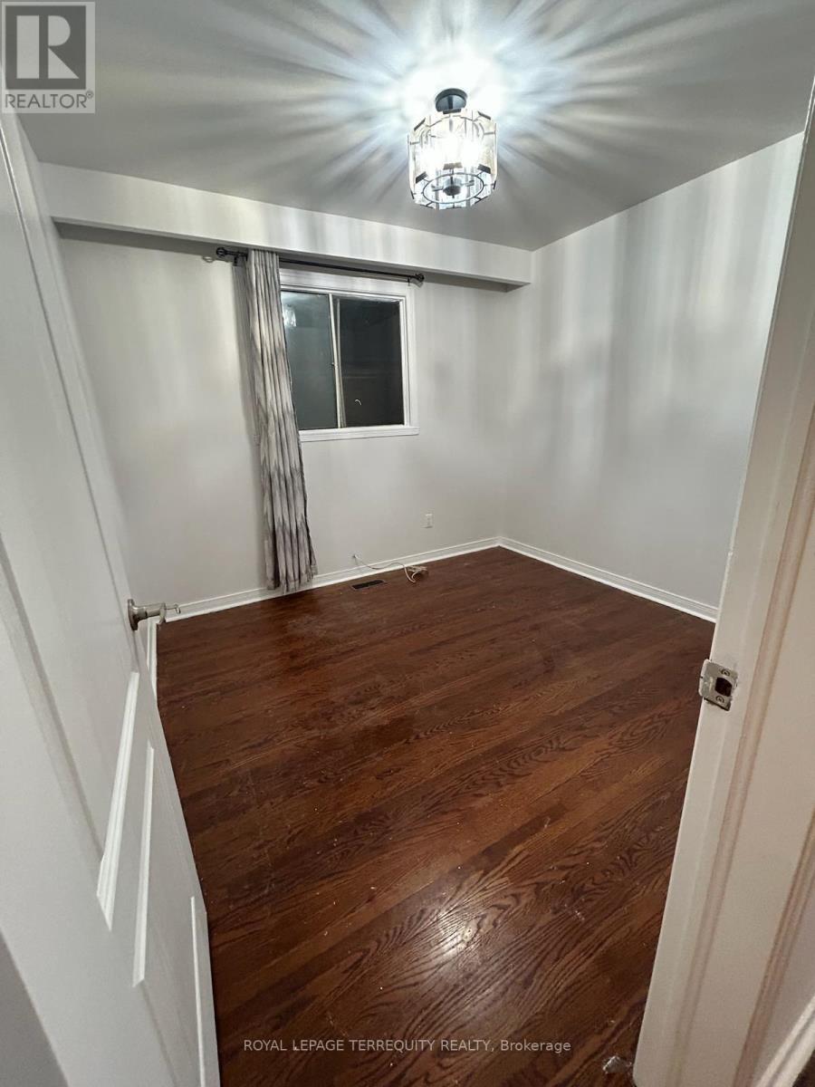 Main - 5 Malta Street, Toronto, Ontario  M1N 2L2 - Photo 9 - E13002836