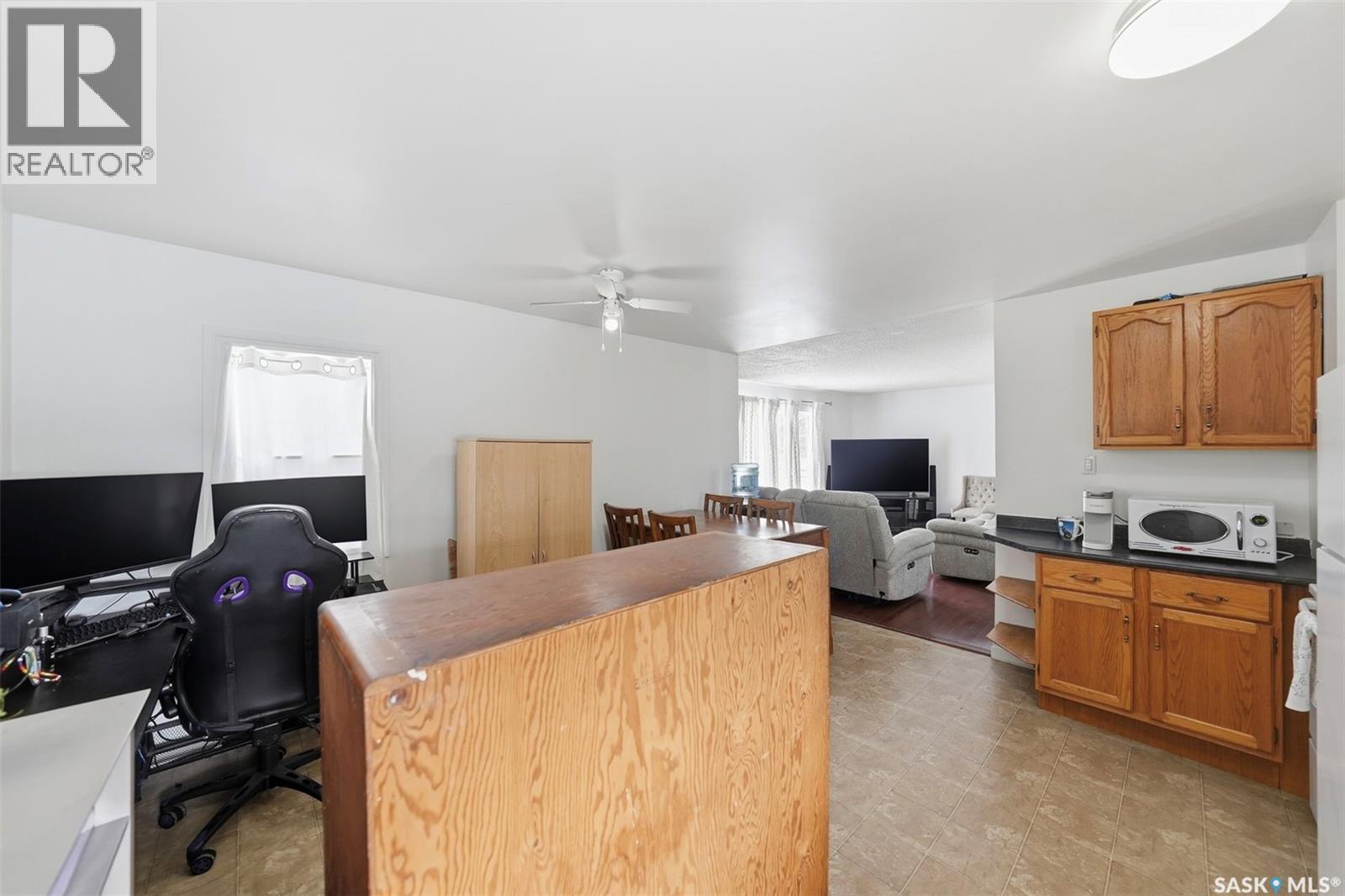 547 5th Street E, Prince Albert, Saskatchewan  S6V 0L9 - Photo 10 - SK032956