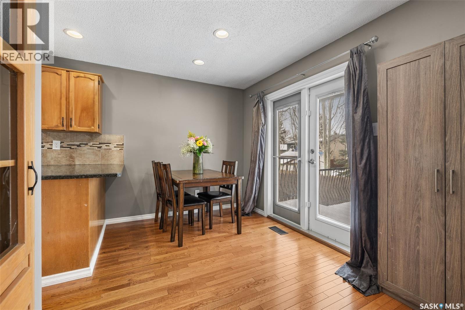 918 East Bay, Regina, Saskatchewan  S4N 6W6 - Photo 6 - SK032882