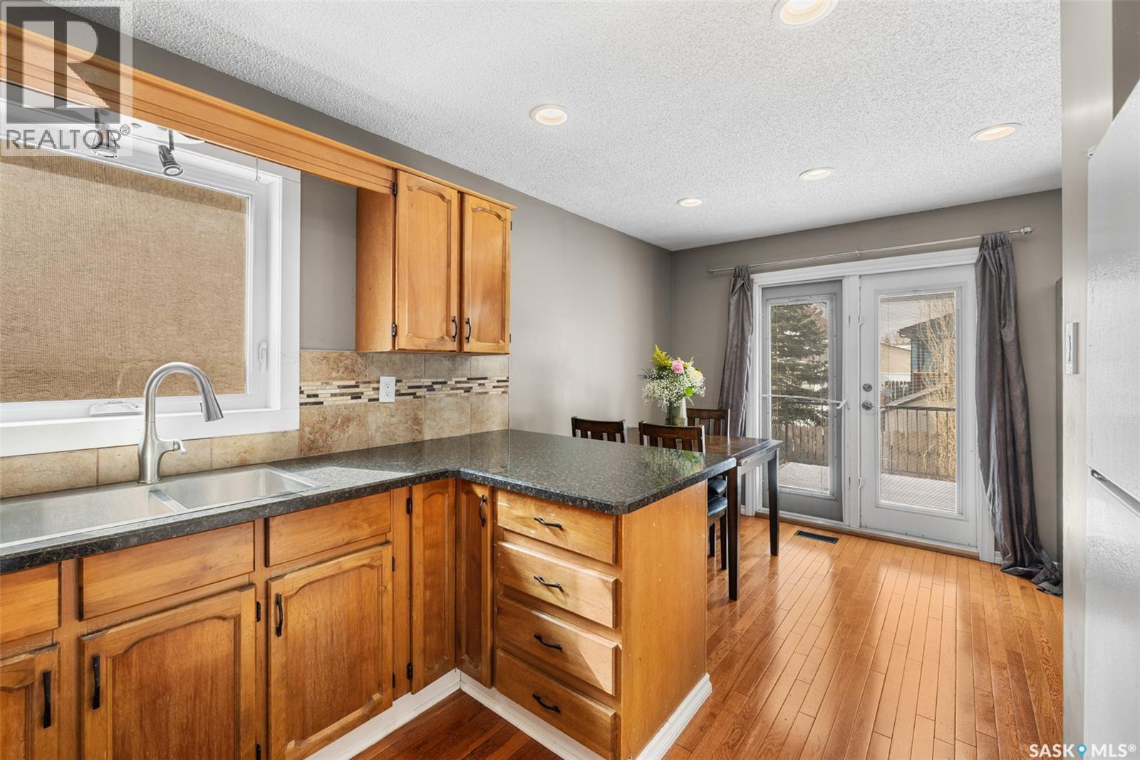 918 East Bay, Regina, Saskatchewan  S4N 6W6 - Photo 8 - SK032882