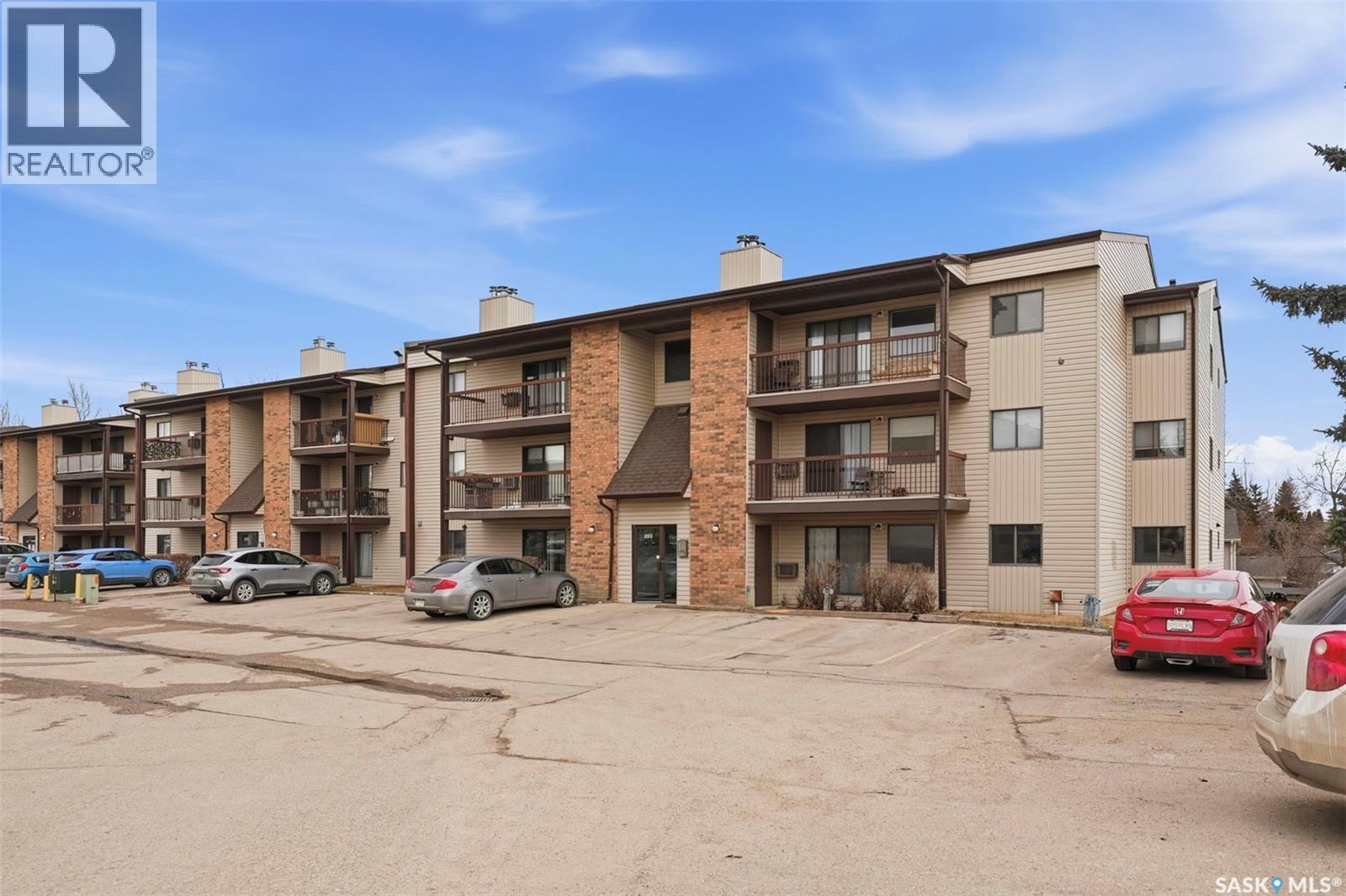 102 385 Kingsmere Boulevard, Saskatoon, Saskatchewan  S7J 4J6 - Photo 2 - SK032802