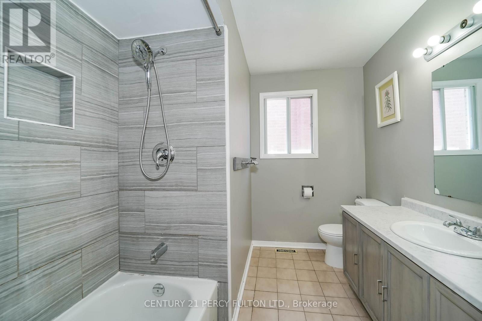 1525 Sturgeon Court, Pickering, Ontario  L1V 5P6 - Photo 19 - E13001376