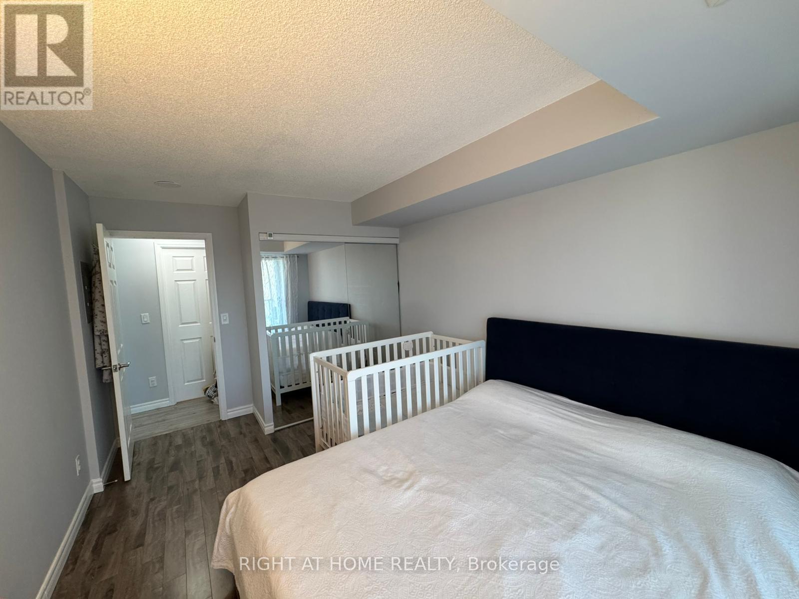 1102 - 23 Oneida Crescent, Richmond Hill, Ontario  L4B 0A2 - Photo 10 - N13002578