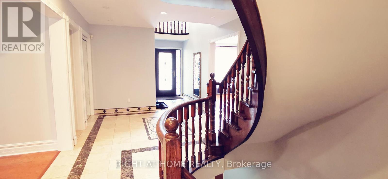 358 Valleymede Drive, Richmond Hill, Ontario  L4B 3E8 - Photo 3 - N13002638