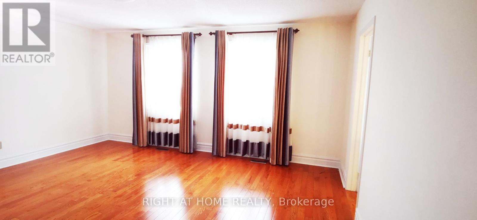 358 Valleymede Drive, Richmond Hill, Ontario  L4B 3E8 - Photo 4 - N13002638