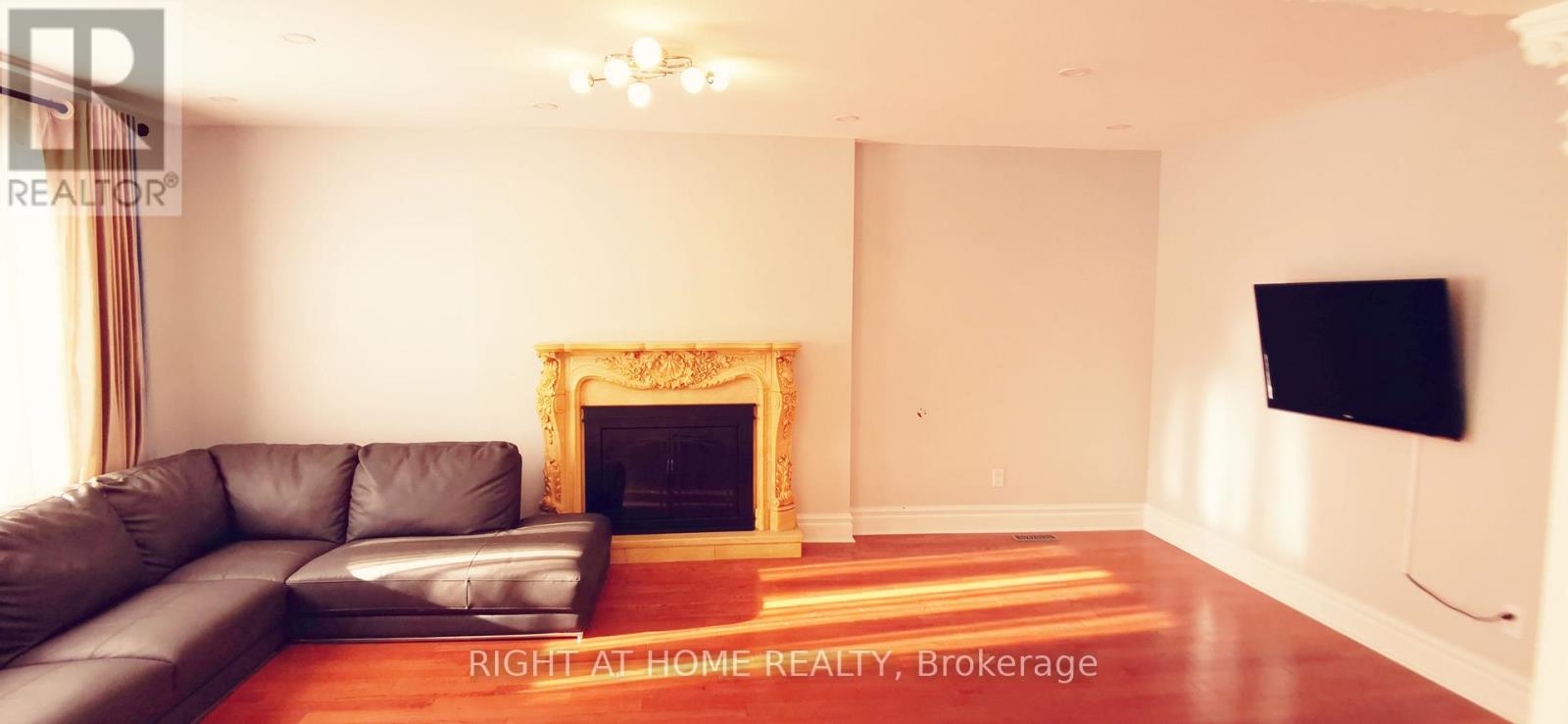 358 Valleymede Drive, Richmond Hill, Ontario  L4B 3E8 - Photo 7 - N13002638