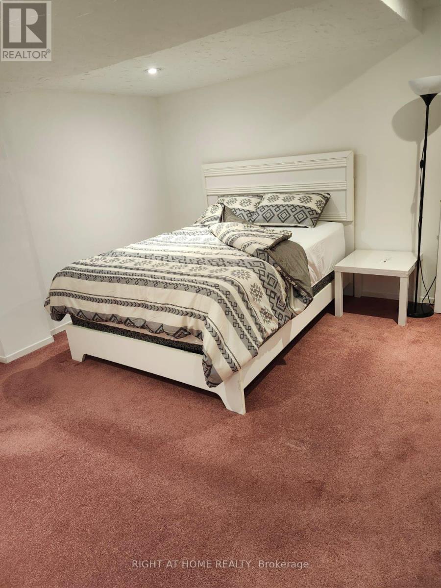 104 Peevers Crescent, Newmarket, Ontario  L3Y 7T1 - Photo 14 - N13002662