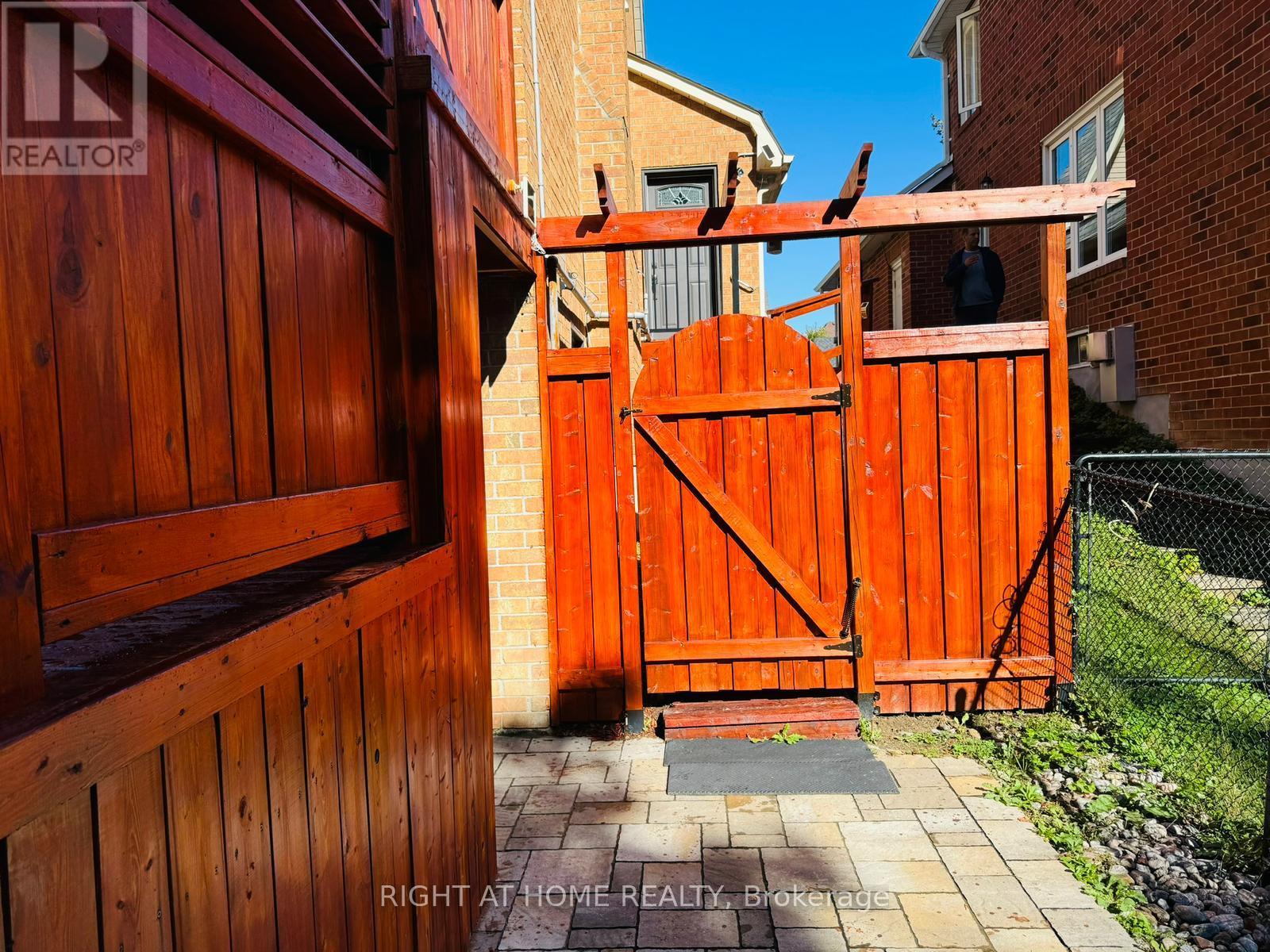 104 Peevers Crescent, Newmarket, Ontario  L3Y 7T1 - Photo 28 - N13002662