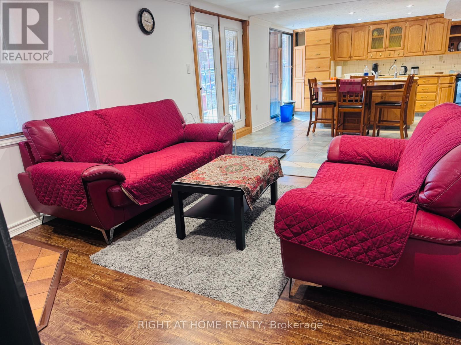 104 Peevers Crescent, Newmarket, Ontario  L3Y 7T1 - Photo 3 - N13002662