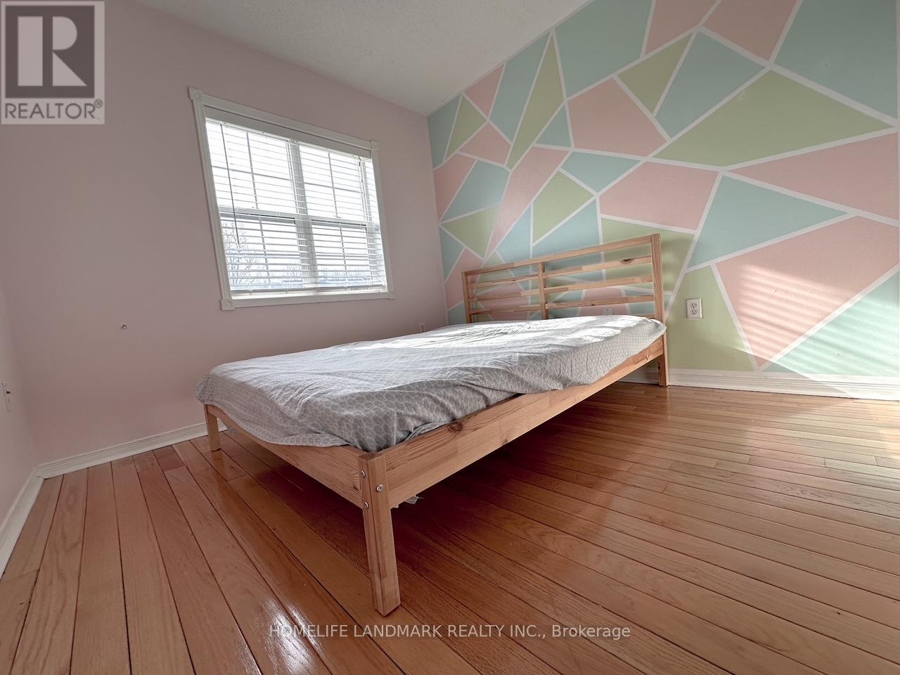 24 Crittenden Drive, Georgina, Ontario  L4P 4E7 - Photo 11 - N13002722