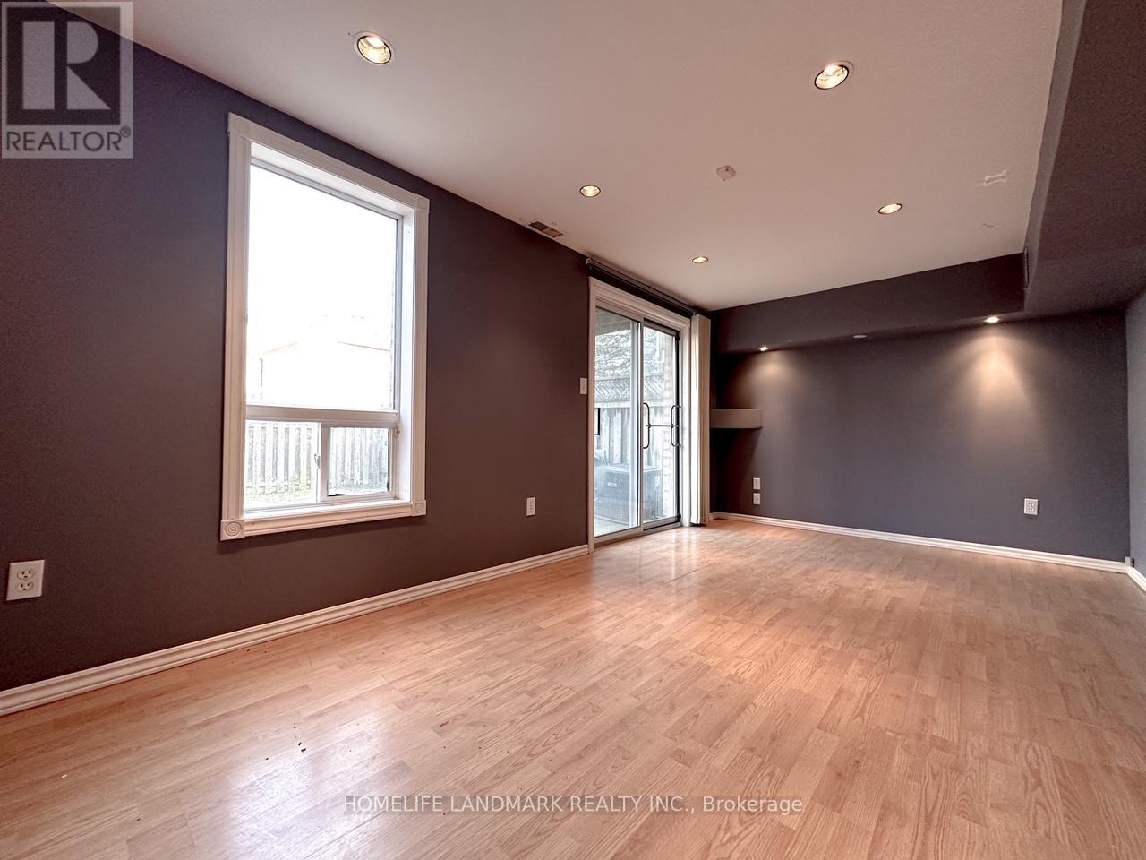 24 Crittenden Drive, Georgina, Ontario  L4P 4E7 - Photo 12 - N13002722