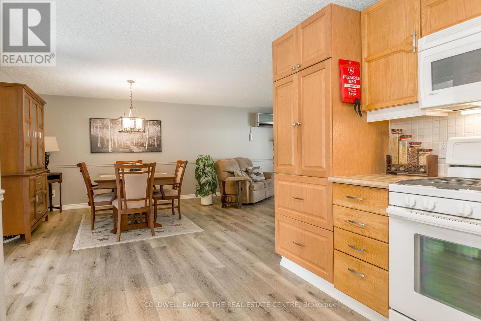 59 Linden Lane, Innisfil, Ontario L9S 1P9 - Photo 14 - N13002830