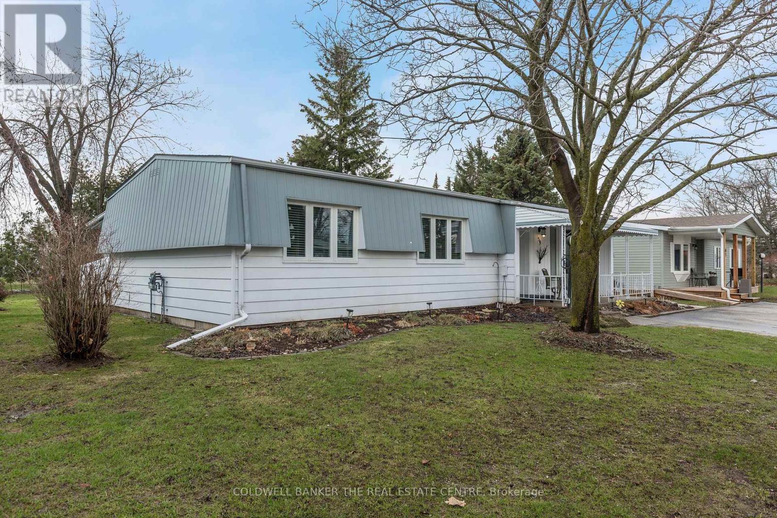 59 Linden Lane, Innisfil, Ontario L9S 1P9 - Photo 3 - N13002830