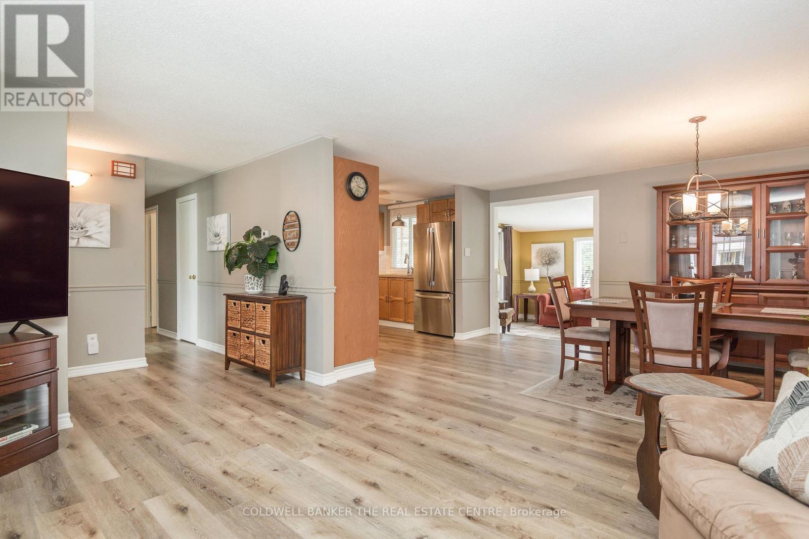 59 Linden Lane, Innisfil, Ontario L9S 1P9 - Photo 9 - N13002830