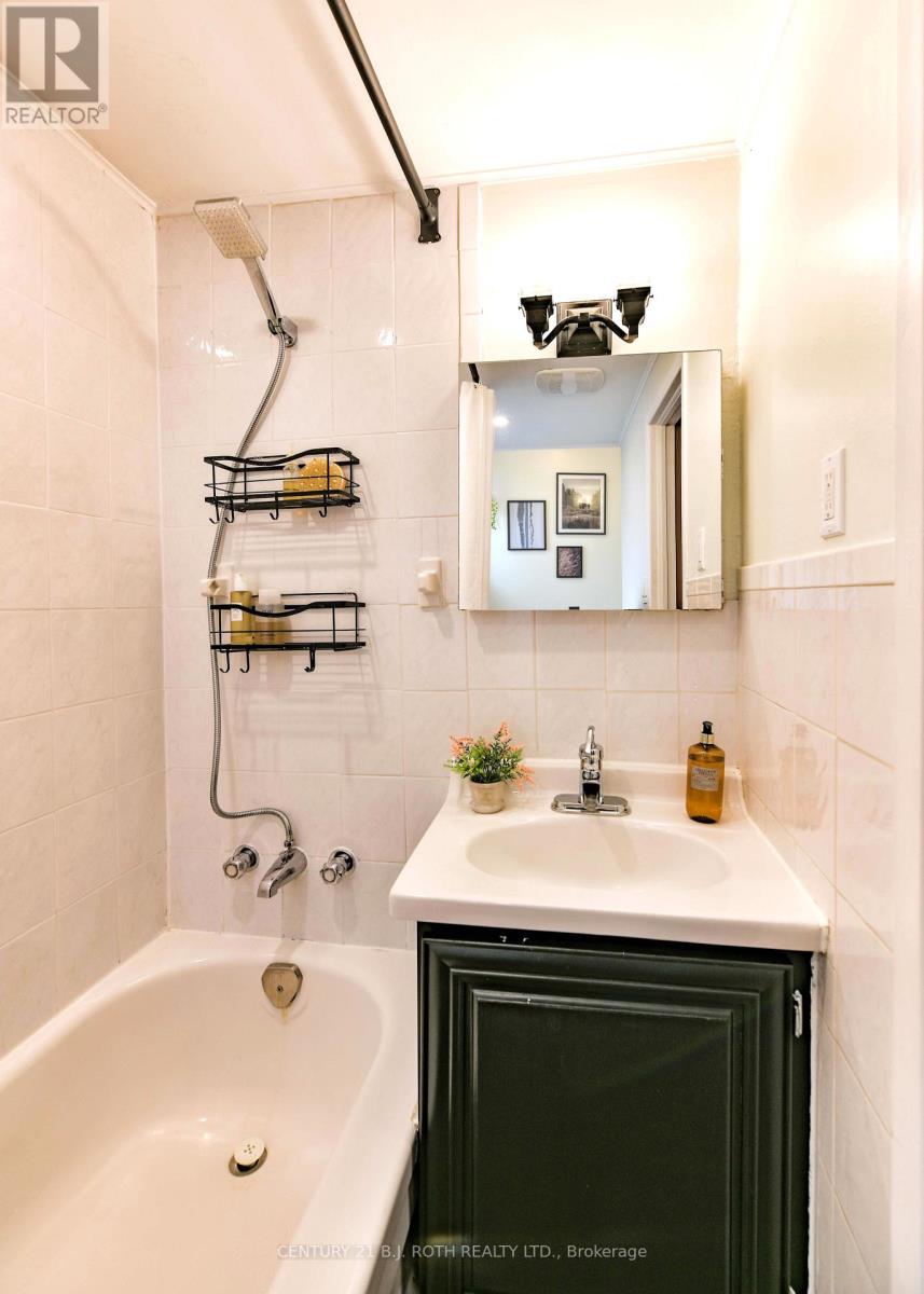 39 Ash Street, Tay, Ontario  L0K 2C0 - Photo 22 - S13002560