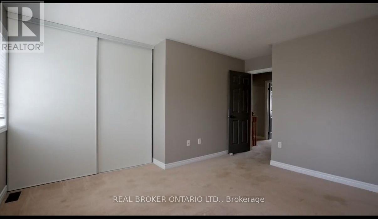 176 Thrushwood Drive, Barrie, Ontario  L4N 0Z1 - Photo 6 - S13002640