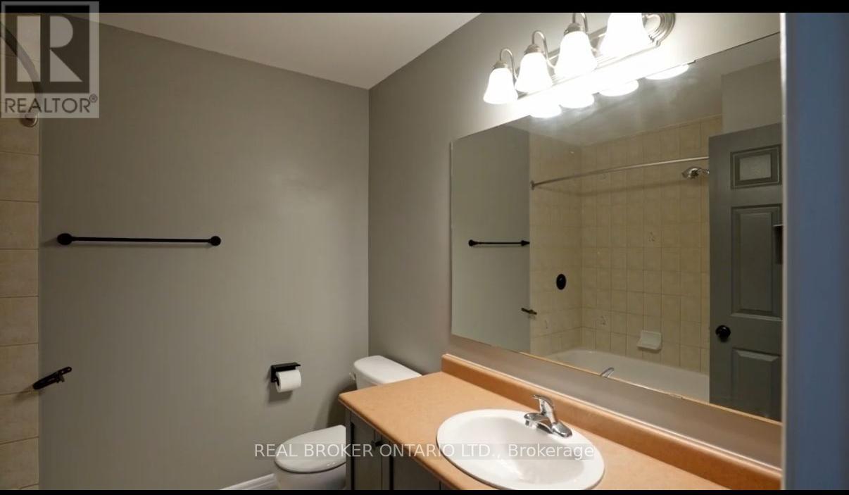 176 Thrushwood Drive, Barrie, Ontario  L4N 0Z1 - Photo 8 - S13002640