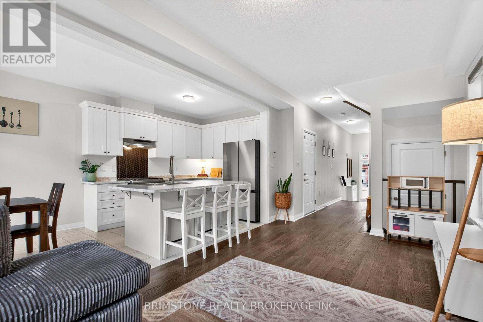 63 Copperhill Heights, Barrie (Painswick South), Ontario  L9J 0K6 - Photo 11 - S13002674