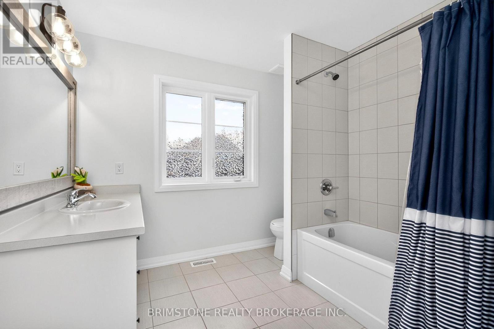 63 Copperhill Heights, Barrie (Painswick South), Ontario  L9J 0K6 - Photo 18 - S13002674