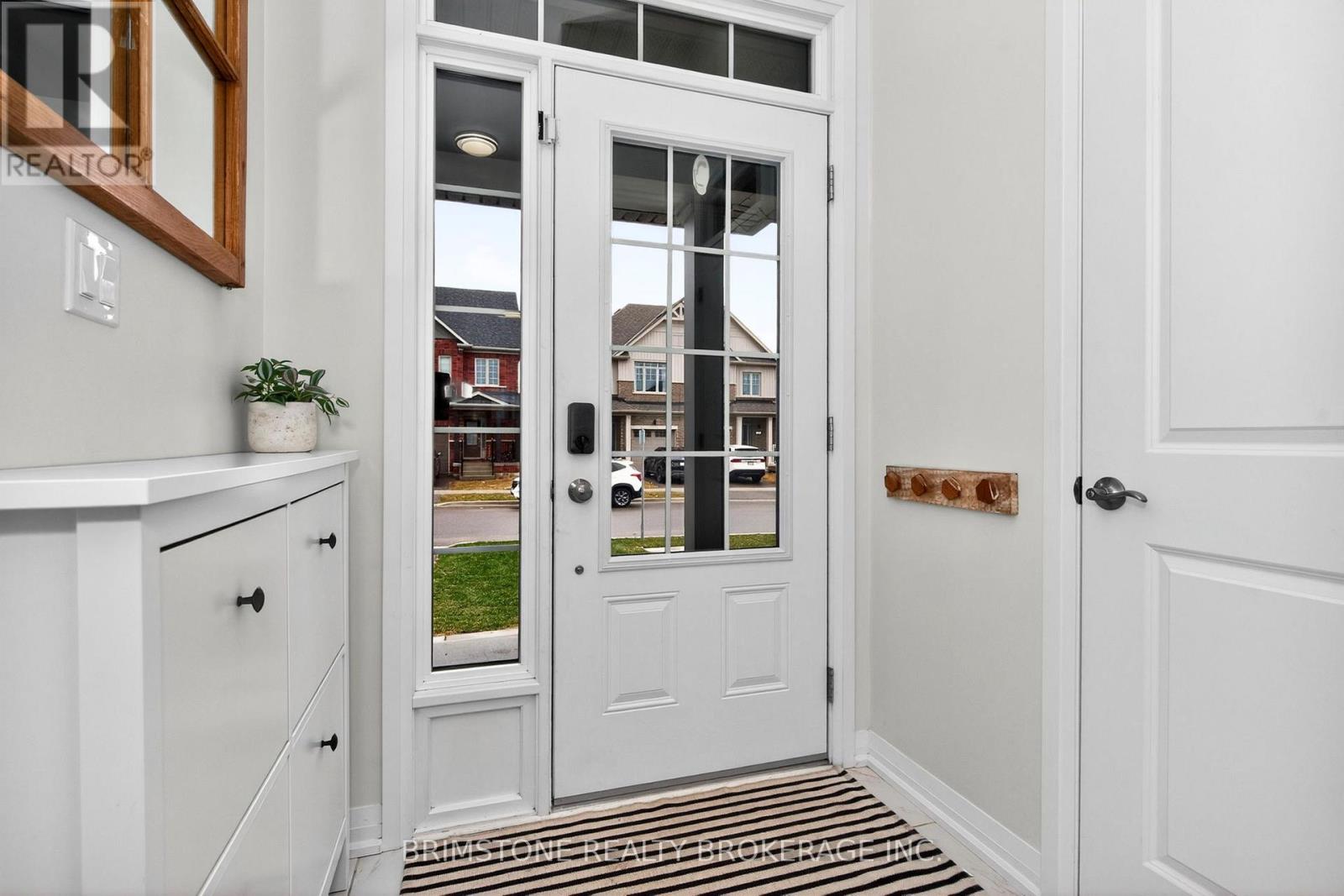 63 Copperhill Heights, Barrie (Painswick South), Ontario  L9J 0K6 - Photo 3 - S13002674