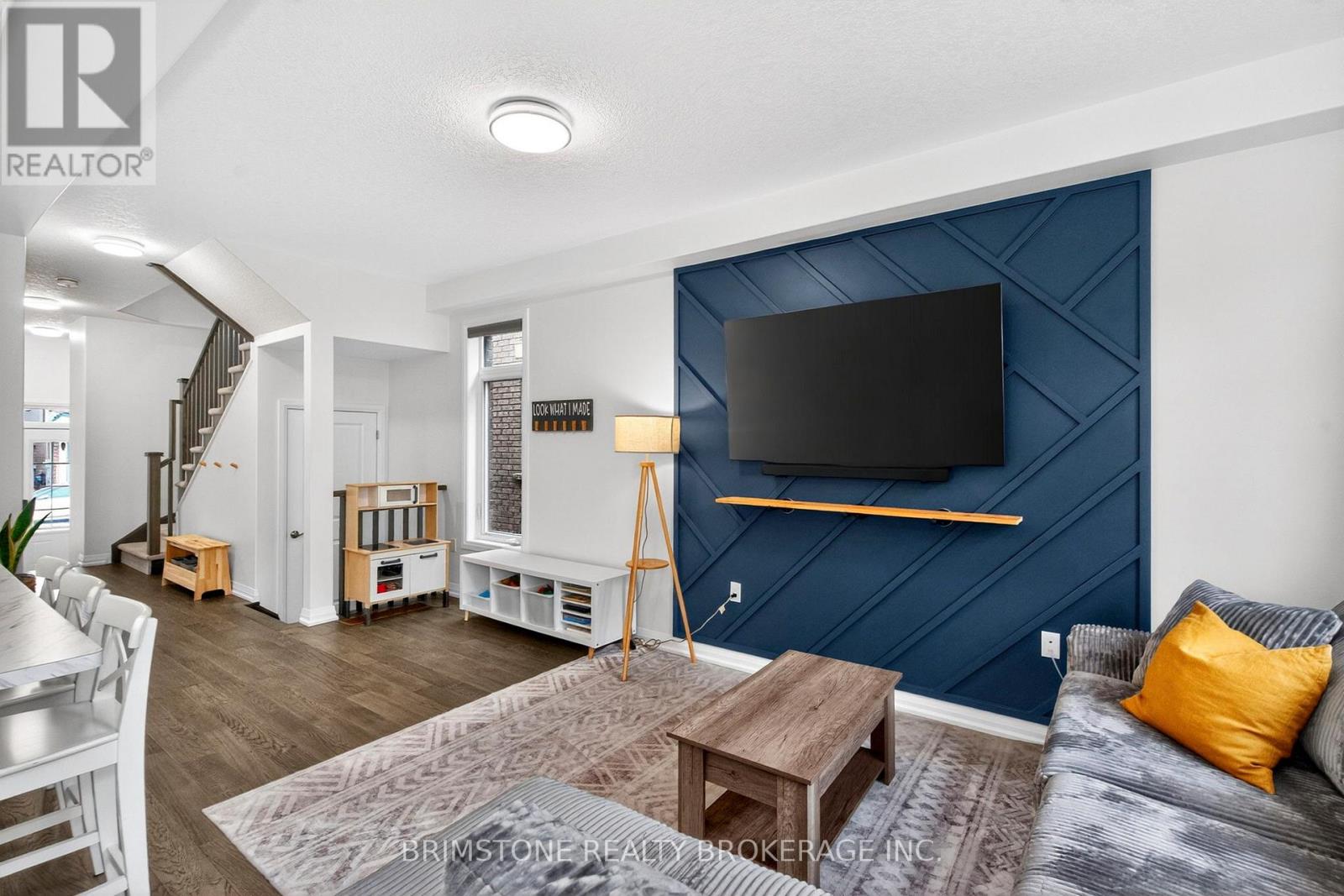 63 Copperhill Heights, Barrie (Painswick South), Ontario  L9J 0K6 - Photo 9 - S13002674