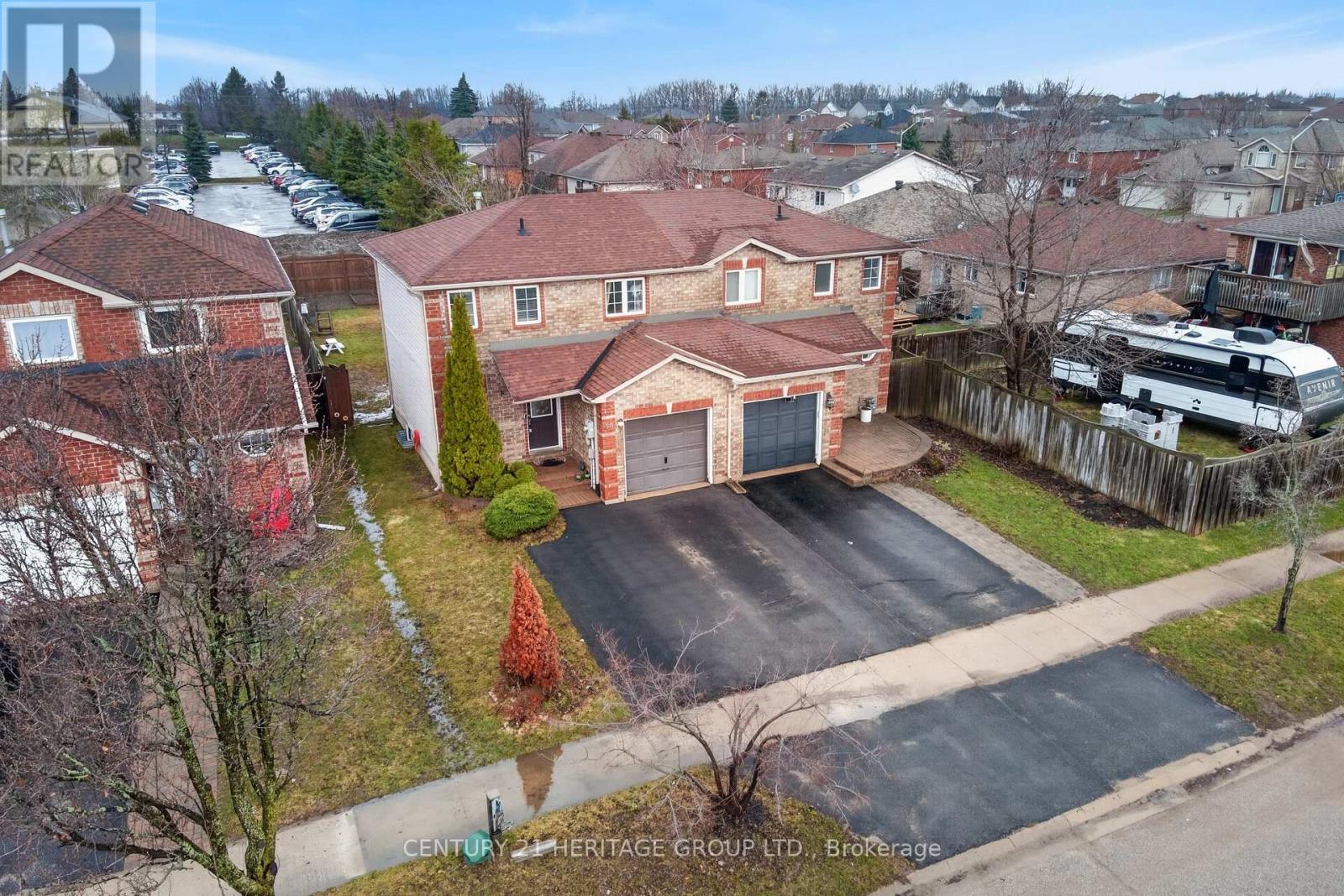 53 Dunsmore Lane, Barrie, Ontario L4M 6Z9 - Photo 1 - S13002774