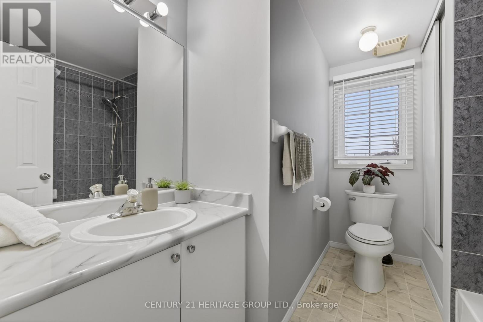 53 Dunsmore Lane, Barrie, Ontario L4M 6Z9 - Photo 20 - S13002774