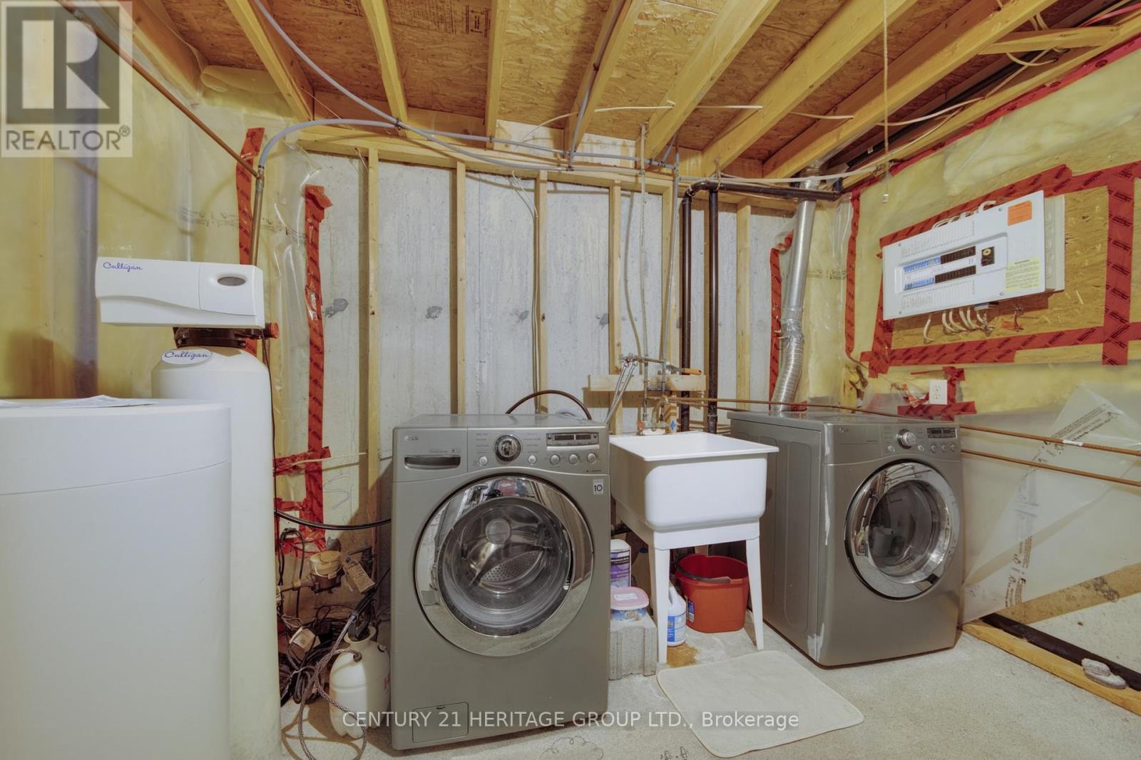 53 Dunsmore Lane, Barrie, Ontario L4M 6Z9 - Photo 35 - S13002774