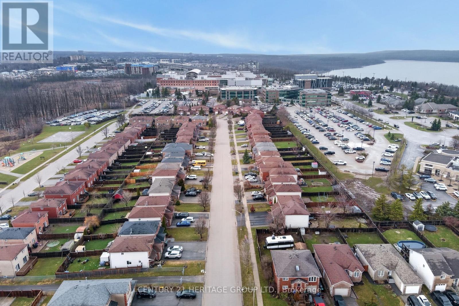 53 Dunsmore Lane, Barrie, Ontario L4M 6Z9 - Photo 46 - S13002774