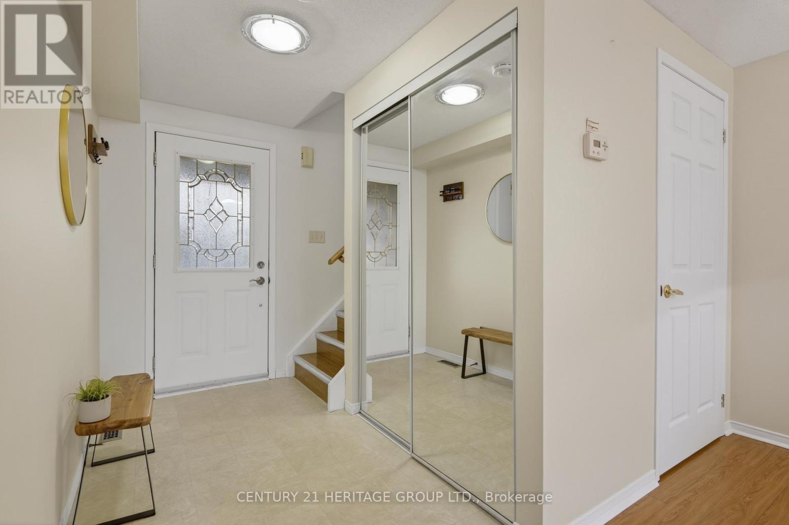 53 Dunsmore Lane, Barrie, Ontario L4M 6Z9 - Photo 6 - S13002774