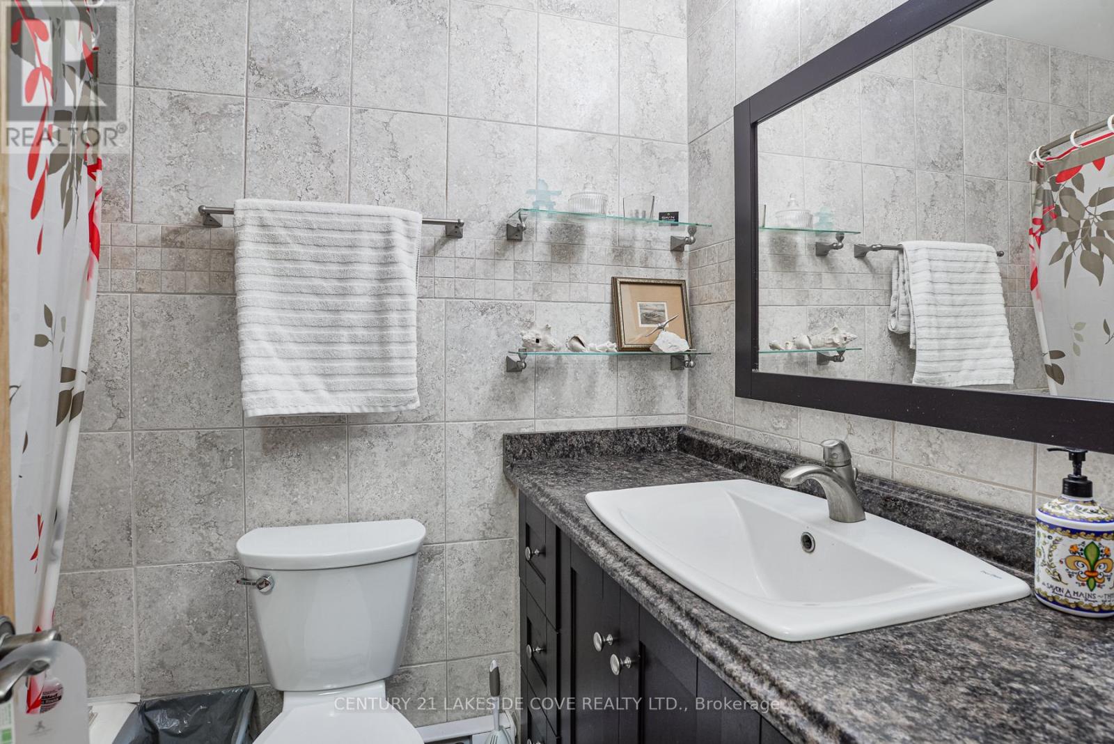 Unit 29 - 1 Paradise Boulevard, Ramara, Ontario L0K 1B0 - Photo 17 - S13002788