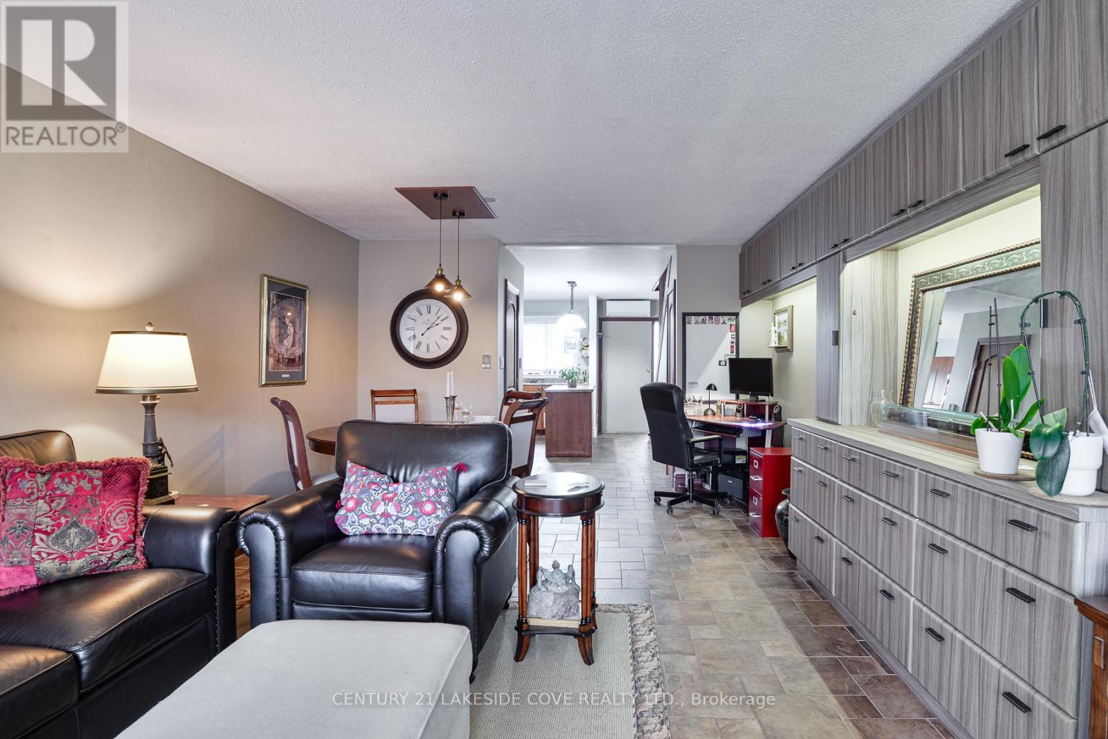 Unit 29 - 1 Paradise Boulevard, Ramara, Ontario L0K 1B0 - Photo 9 - S13002788