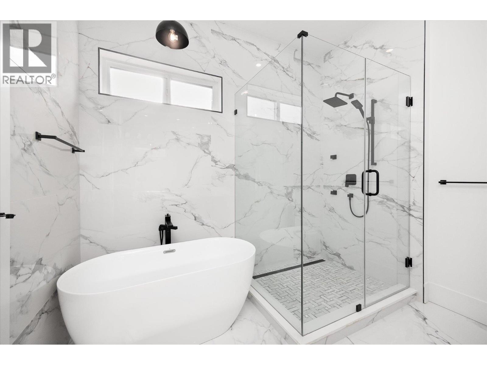 8916 Tavistock Road, Vernon, British Columbia  V1H 2L4 - Photo 20 - 10372407