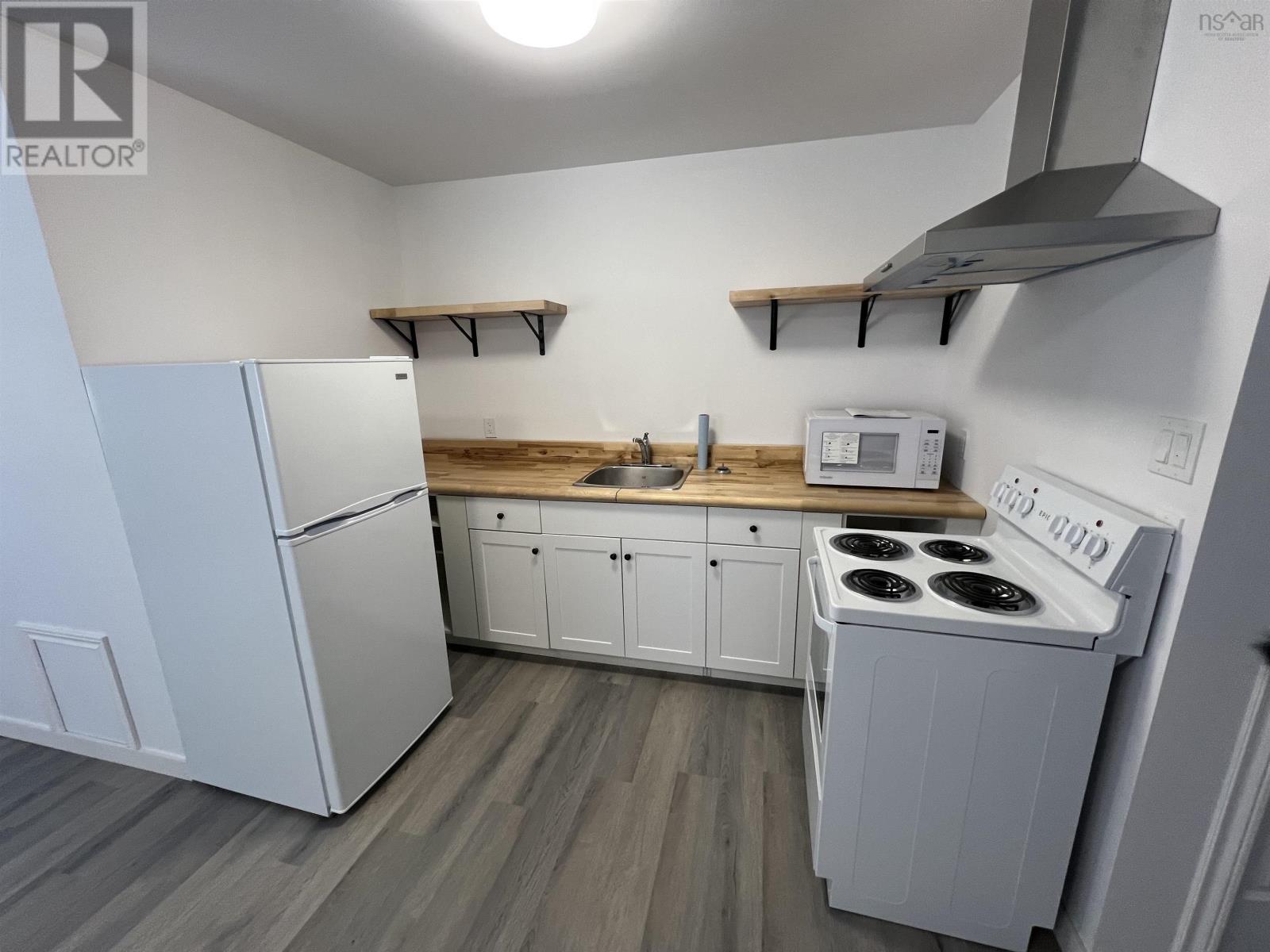 33 Inverness Street, Sydney, Nova Scotia  B1P 0E2 - Photo 19 - 202607486