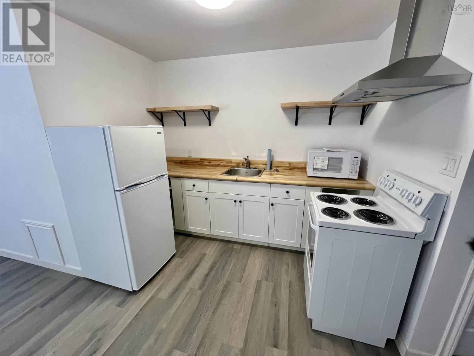 33 Inverness Street, Sydney, Nova Scotia  B1P 0E2 - Photo 20 - 202607486