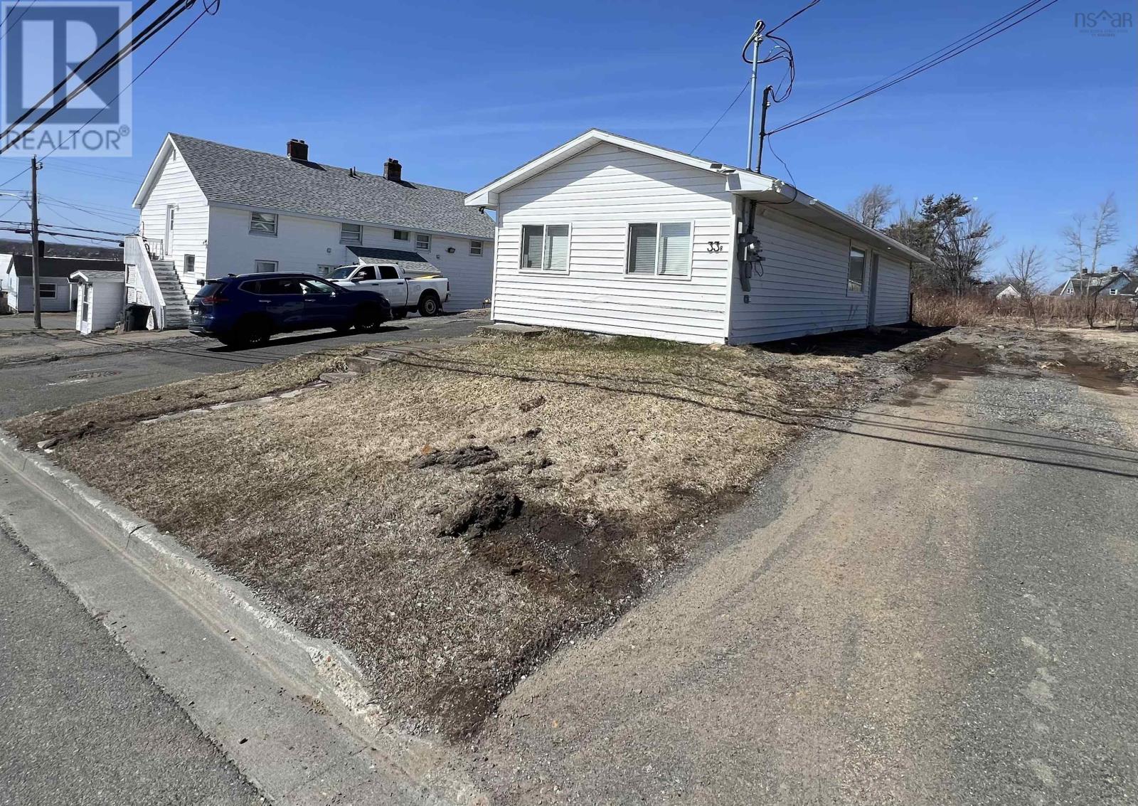 33 Inverness Street, Sydney, Nova Scotia  B1P 0E2 - Photo 3 - 202607486