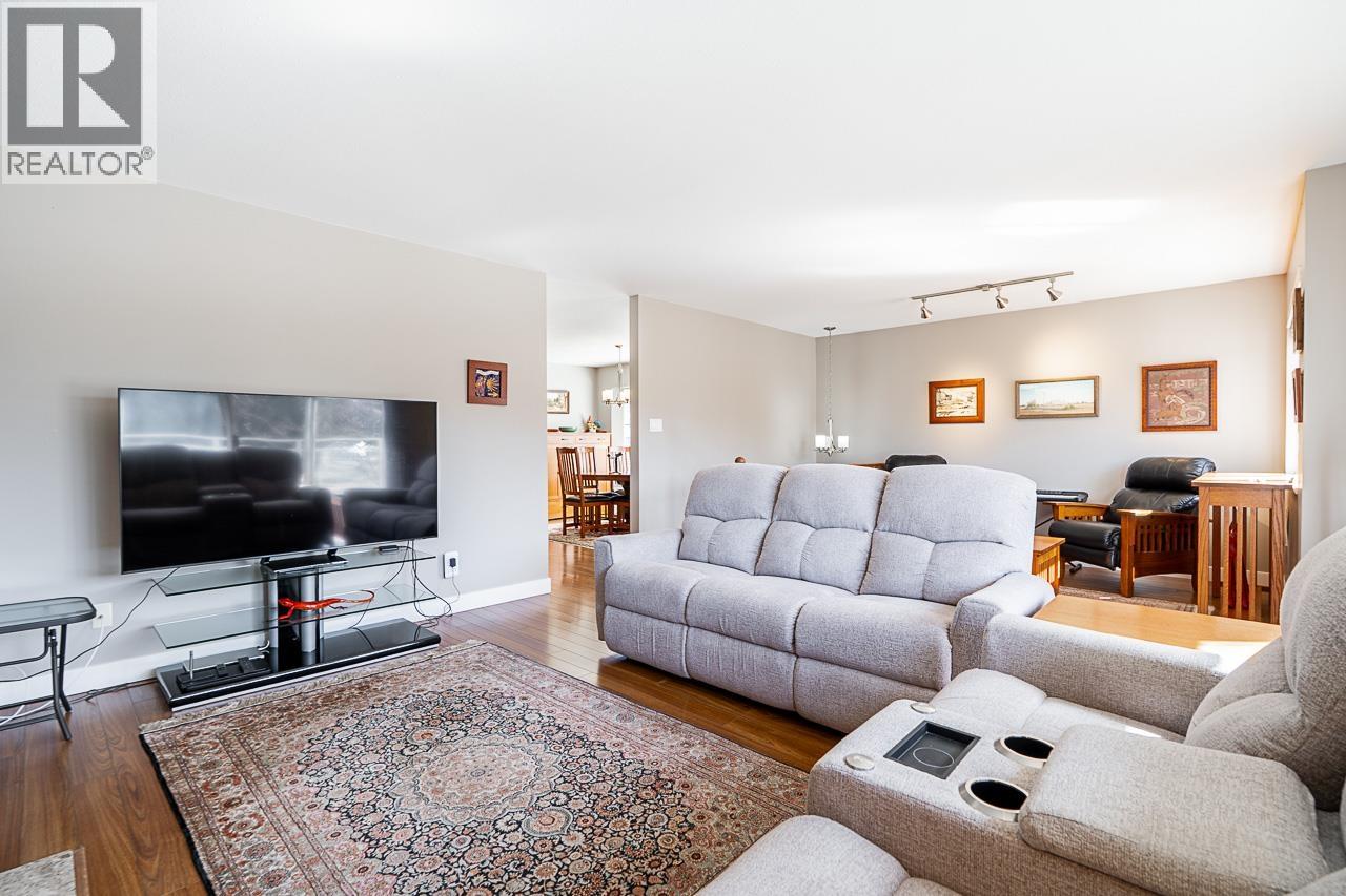 6851 Imperial Street, Burnaby, British Columbia  V5E 1N4 - Photo 6 - R3111378