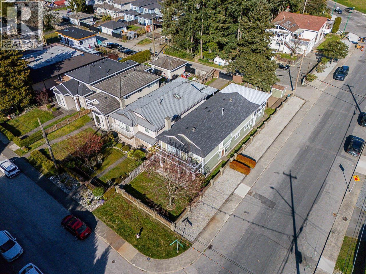 6851 Imperial Street, Burnaby, British Columbia  V5E 1N4 - Photo 3 - R3111378