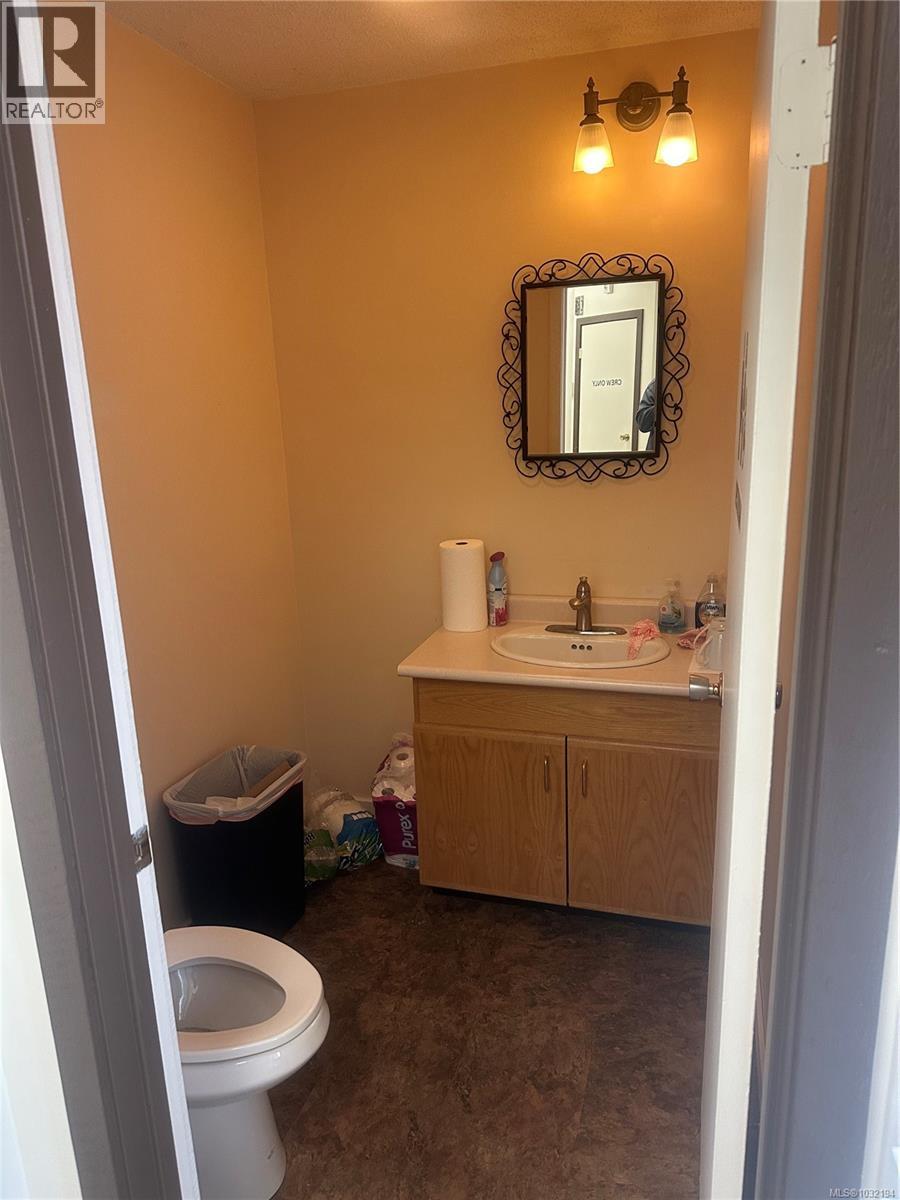 A 479 4th St, Courtenay, British Columbia V9N 1G9 - Photo 7 - 1032194