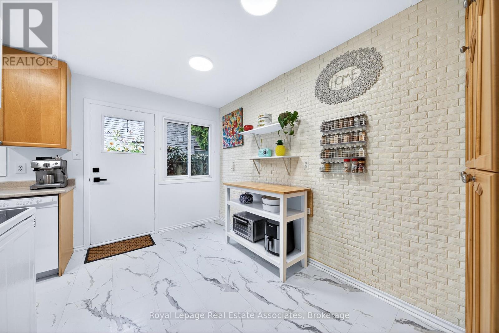 270 Kristin Grove, Mississauga, Ontario  L5A 3E8 - Photo 21 - W13002550