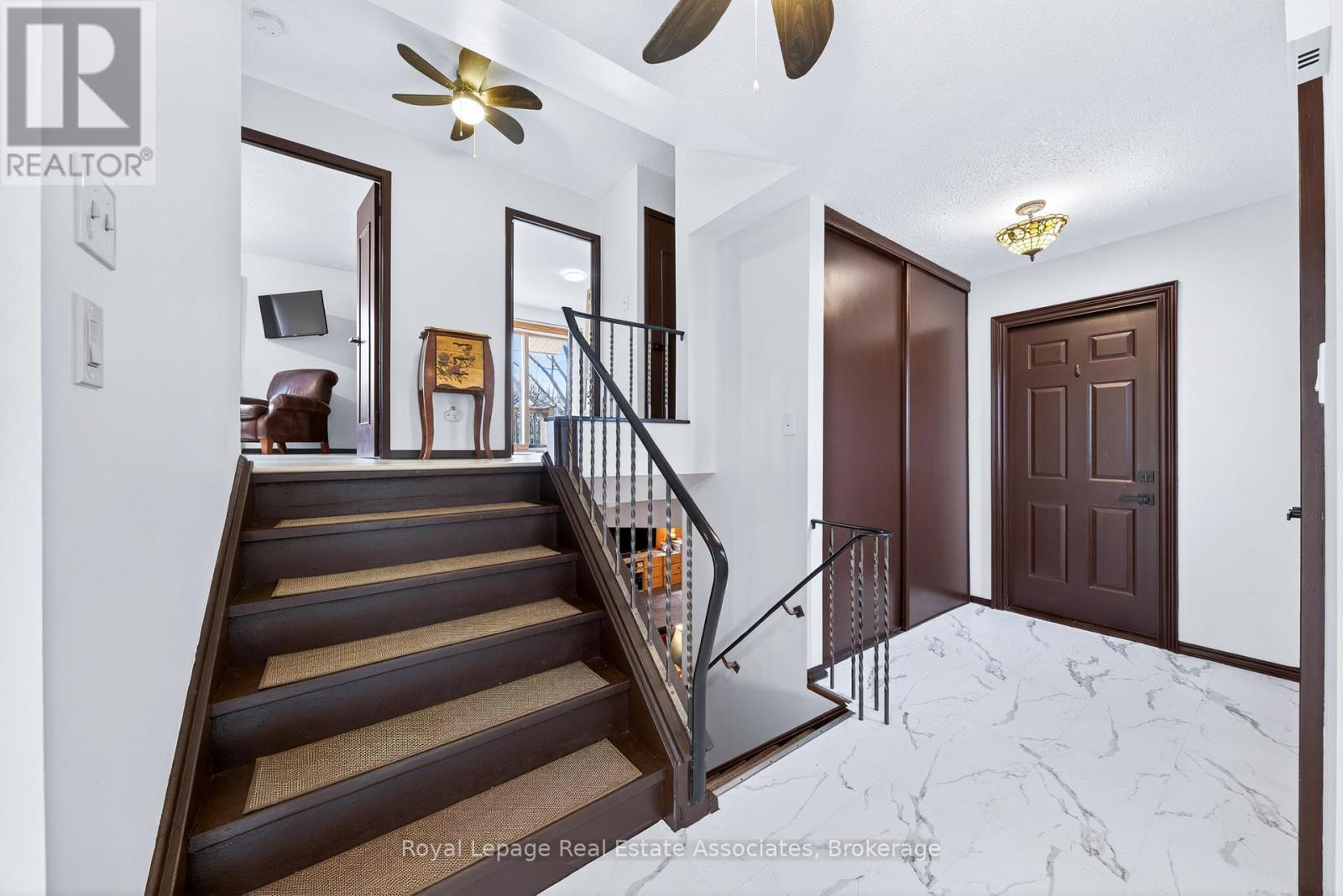 270 Kristin Grove, Mississauga, Ontario  L5A 3E8 - Photo 9 - W13002550