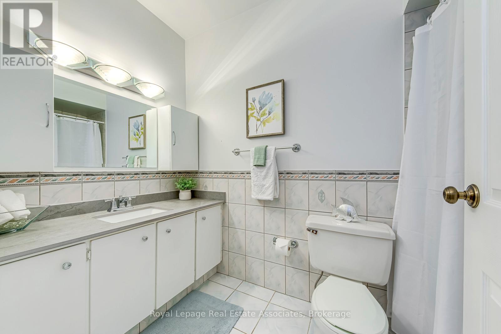 1192 Kos Boulevard, Mississauga, Ontario  L5J 4L7 - Photo 19 - W13002568