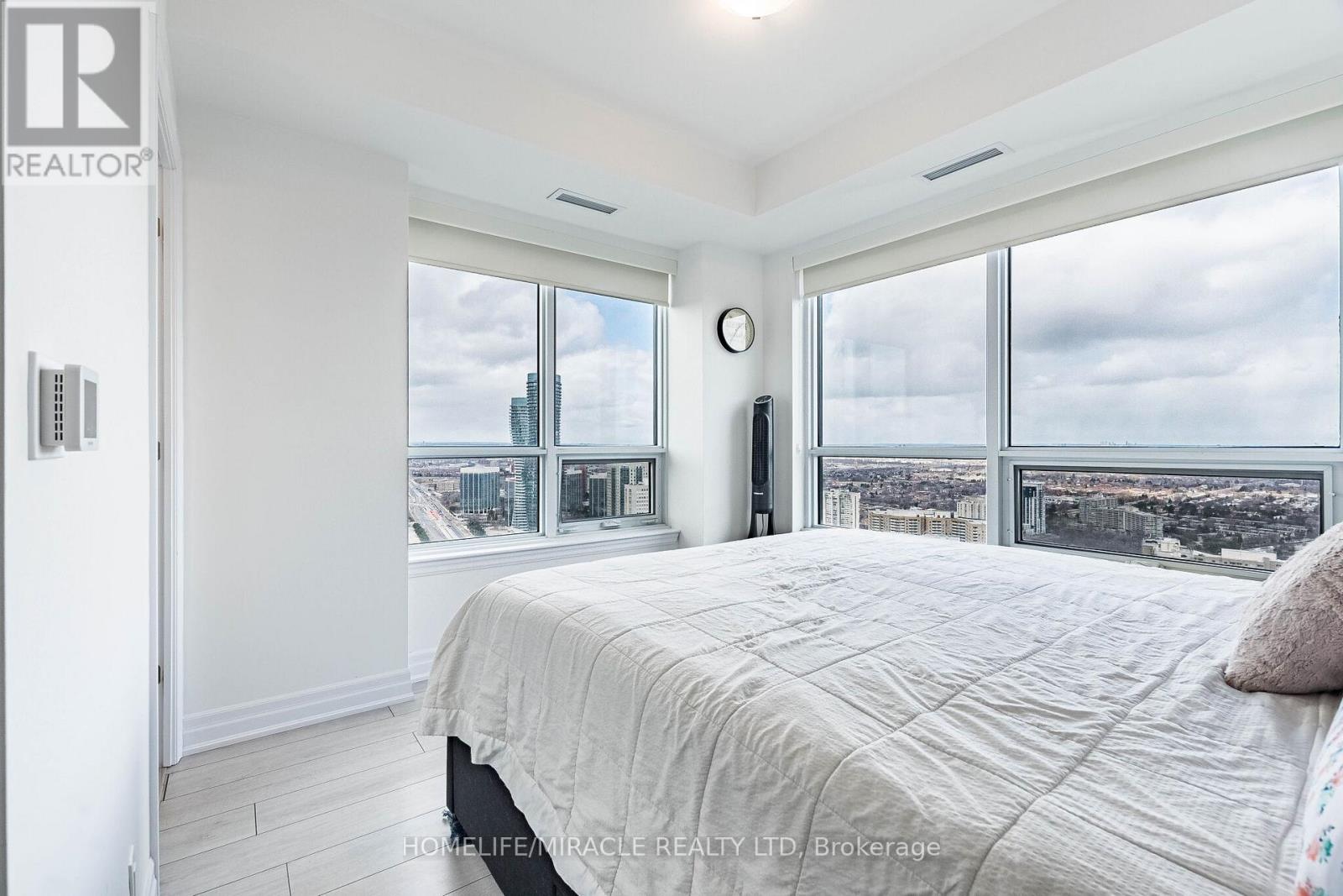 3802 - 30 Elm Street, Mississauga, Ontario L5B 0N6 - Photo 24 - W13002586