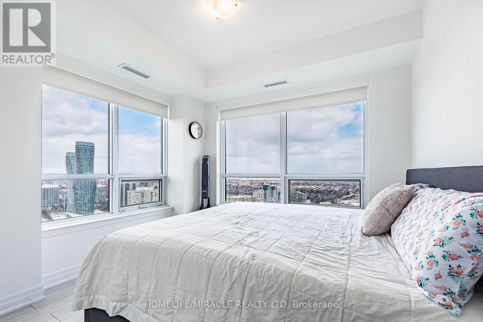 3802 - 30 Elm Street, Mississauga, Ontario L5B 0N6 - Photo 25 - W13002586