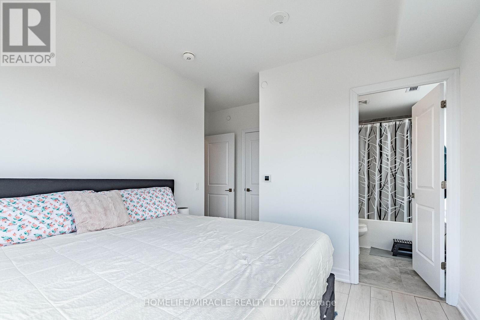 3802 - 30 Elm Street, Mississauga, Ontario L5B 0N6 - Photo 26 - W13002586