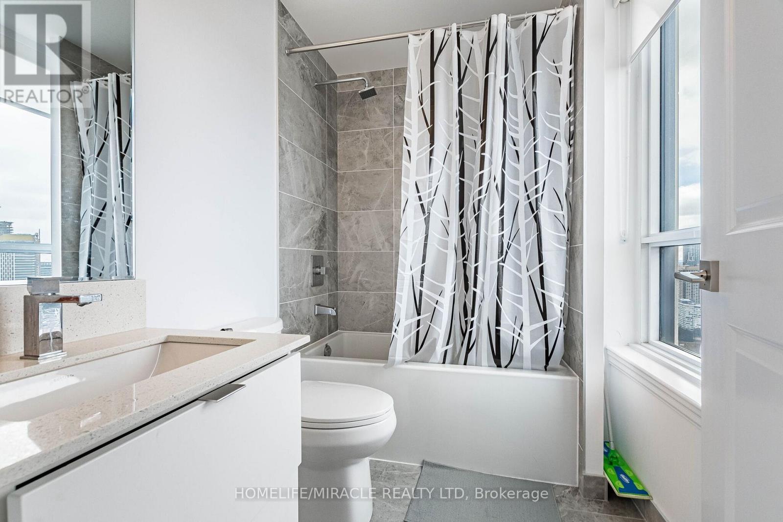 3802 - 30 Elm Street, Mississauga, Ontario L5B 0N6 - Photo 28 - W13002586